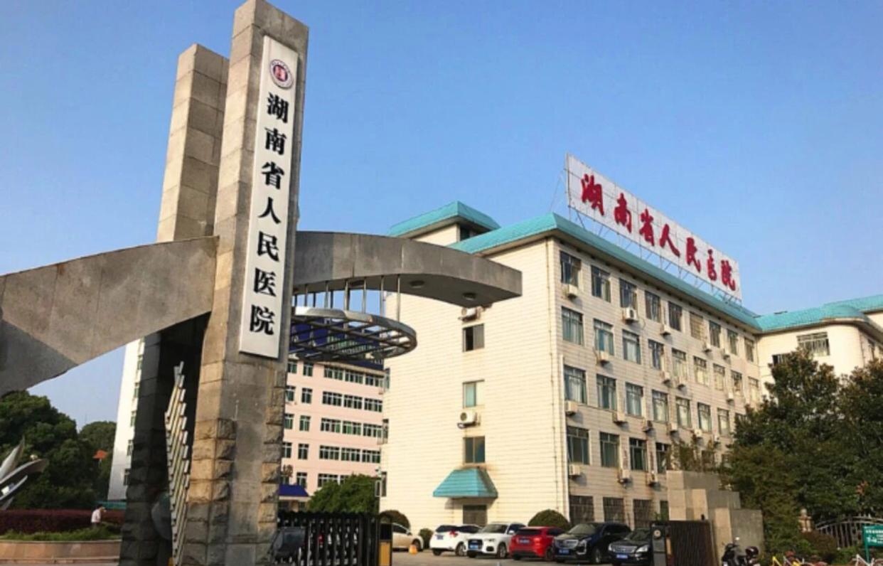 医生不雅视频风波：私德失守不能用专业光环豁免